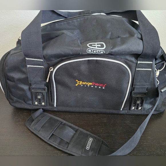 Orangetheory Ogio duffel bag - Picture 1 of 2